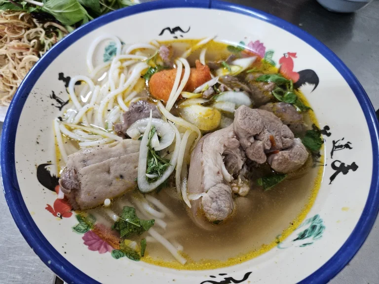 Saigonská restaurace Bún Bò Huế 14B